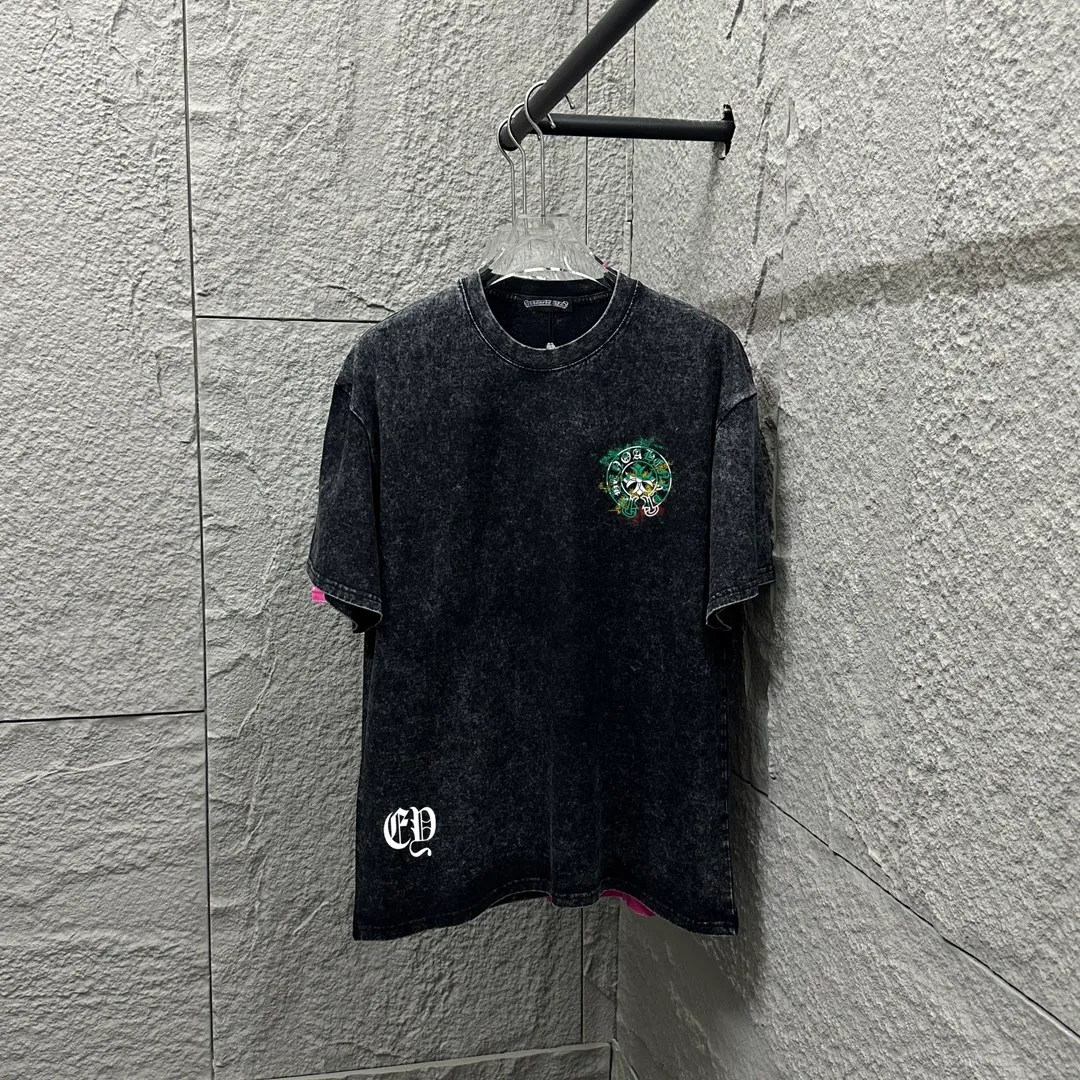 🅿️180 CH Crow Heart* 2025 spring and summer new style Snowflake distressed washed retro round neck short sleeves Chest logo Horseshoe print Customized fabric Short-sleeved T-shirt Unisex Size: S M L XL XXL Color: Snowflake Black Snowflake Gray Snowflake Pink Snowflake Blue